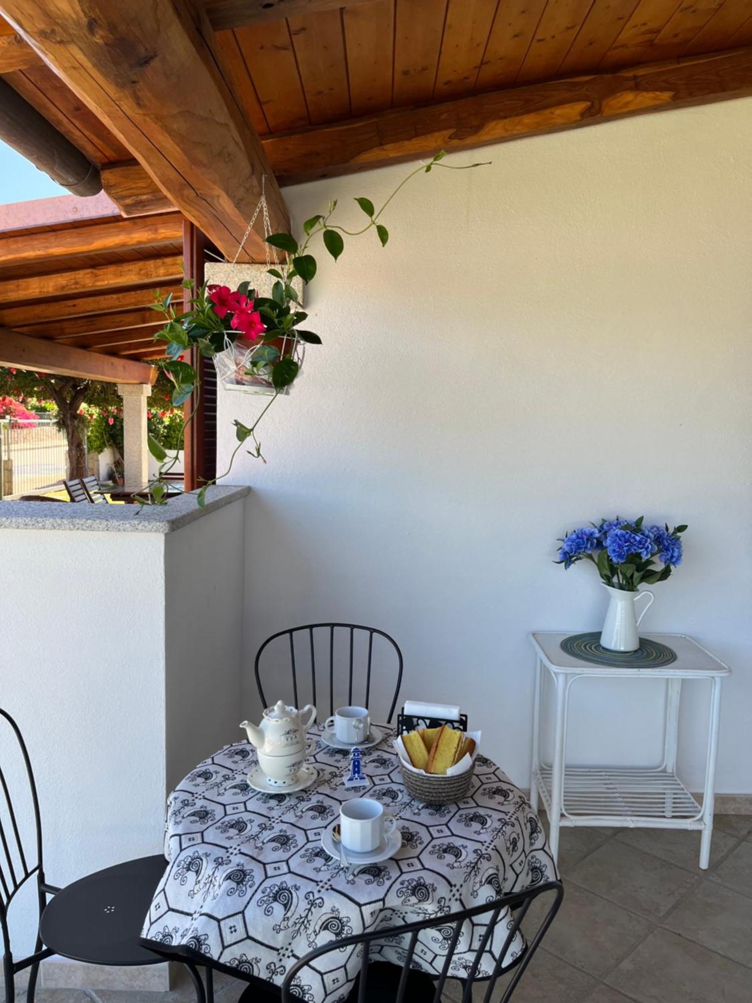 B&Bcoccole San Teodoro  Exterior photo